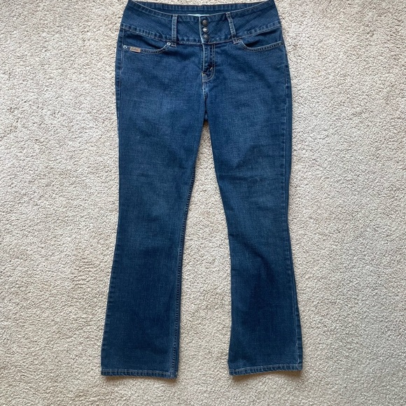Levi Strauss Women’s Dark Bootcut Jeans 3-button Mid Rise Stretch Size 10 - Picture 1 of 8